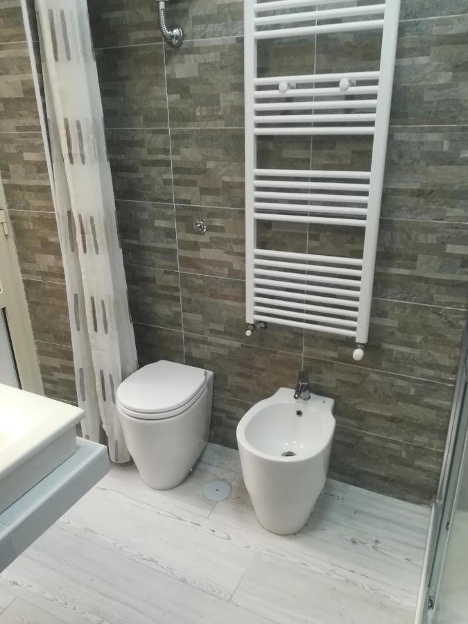 Home Mazzei Piazza Bilotti Cosenza Chambre photo