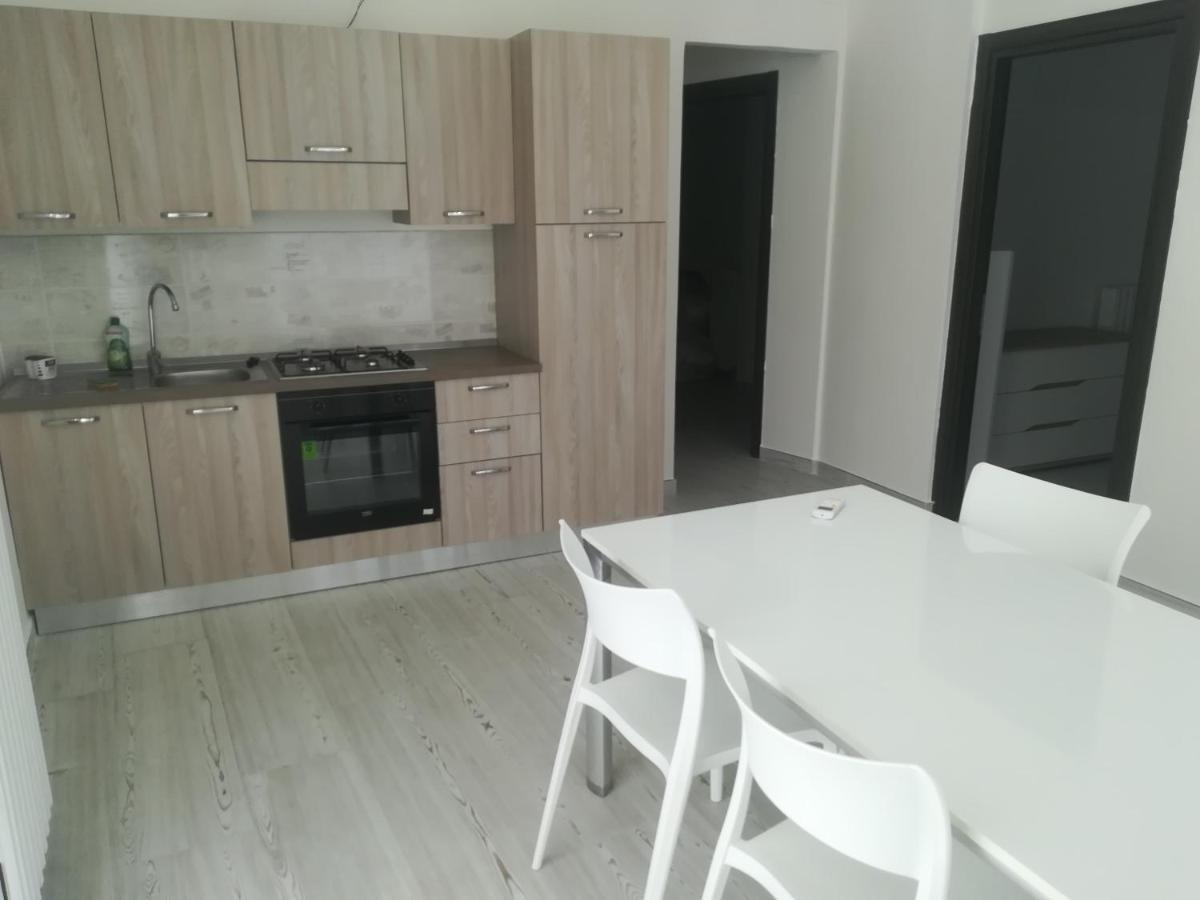 Home Mazzei Piazza Bilotti Cosenza Chambre photo